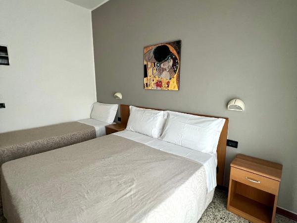Hotel B&B Ardea Rimini : photo 6 de la chambre chambre triple standard