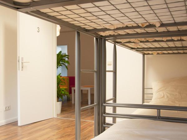 MAC City Hostel : photo 3 de la chambre lit dans dortoir pour femmes de 4 lits