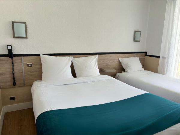 Acapella Hotel : photo 1 de la chambre chambre triple confort avec balcon