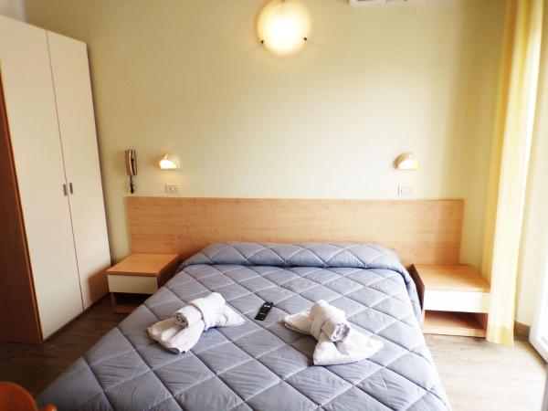 Hotel Frida : photo 4 de la chambre chambre double ou lits jumeaux avec balcon