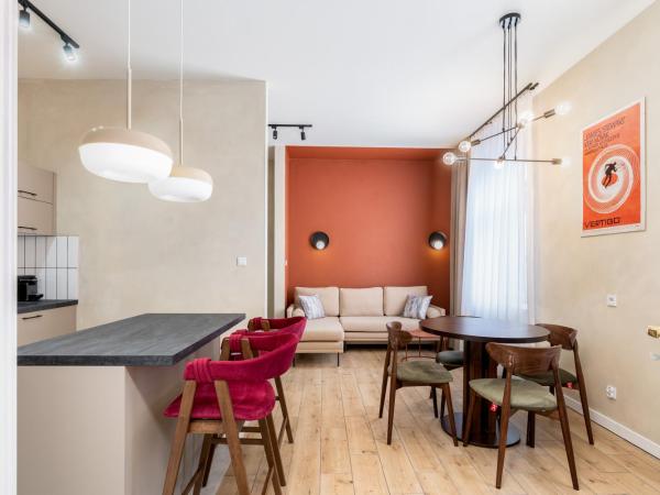 1898 Parkside Boutique Residence : photo 3 de la chambre deluxe two-room apartment with king-size bed – limanowskiego street