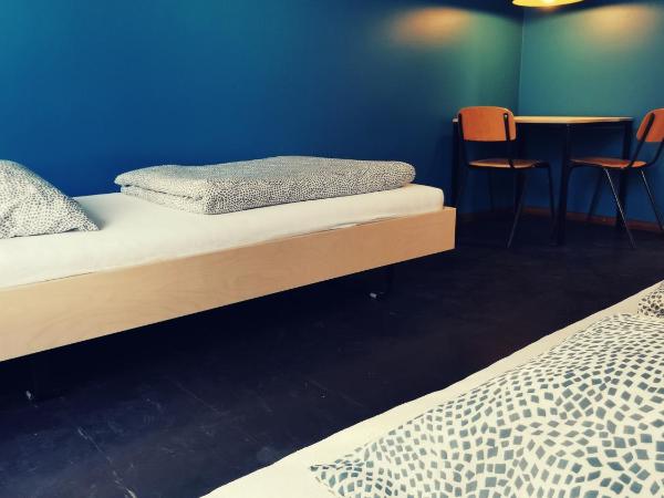 Backpackers Luzern : photo 4 de la chambre chambre lits jumeaux Économique avec salle de bains commune