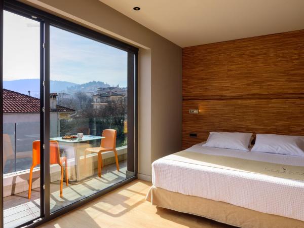 Essence Hotel : photo 7 de la chambre comfort double or twin room with pool view