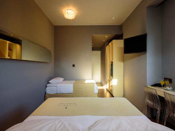 Essence Hotel : photo 10 de la chambre elegant triple room with city view