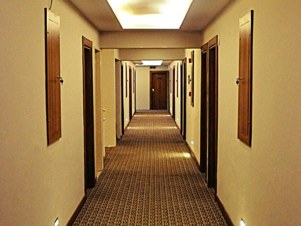 Comfort Ada Class Hotel : photo 5 de la chambre chambre familiale (2 adultes et 2 enfants)