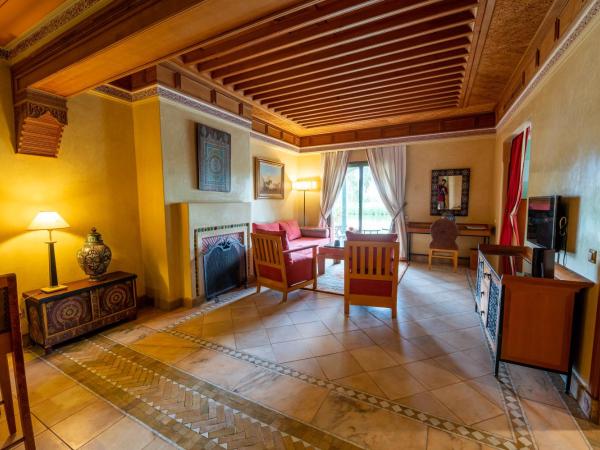 Pavillon du Golf -Palmeraie suites : photo 5 de la chambre suite junior - vue sur jardin