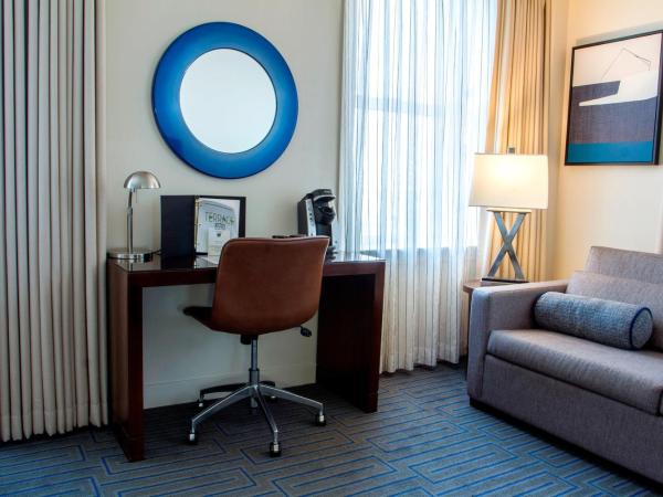 Ellis Hotel, Atlanta, a Tribute Portfolio Hotel : photo 1 de la chambre premium, guest room, 2 double, sofa bed