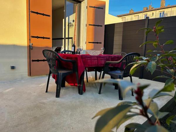 la porte medievale : photo 4 de la chambre chambre familiale - vue sur jardin