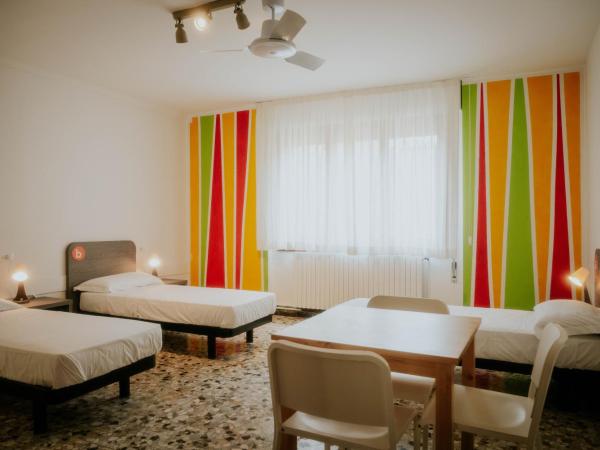 Ostello S. Fosca - CPU Venice Hostels : photo 4 de la chambre lit simple dans dortoir mixte