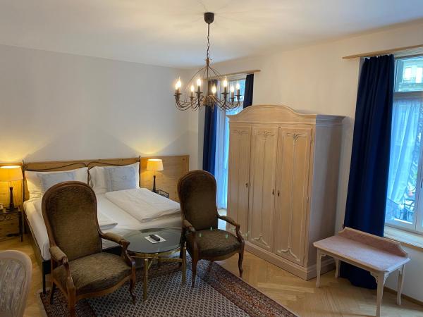 Carlton-Europe Vintage Adults Hotel : photo 4 de la chambre chambre triple supérieure