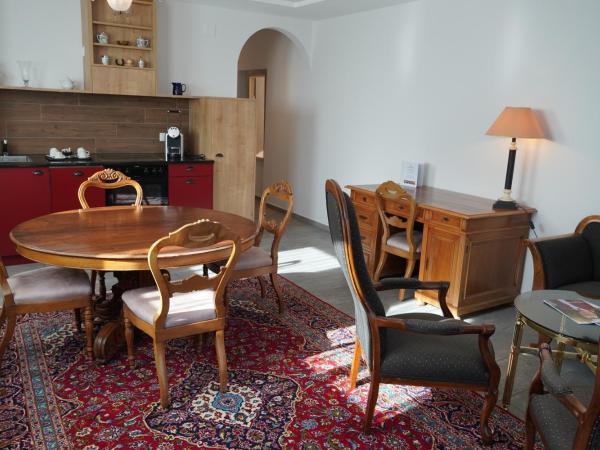 Carlton-Europe Vintage Adults Hotel : photo 8 de la chambre suite signature