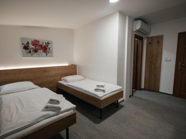 Golden Golem hotel & Spa : photo 1 de la chambre chambre familiale