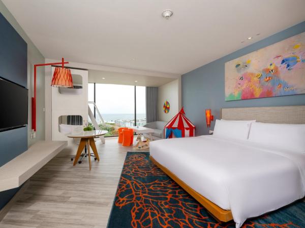 Holiday Inn Resort Vana Nava Hua Hin, an IHG Hotel : photo 8 de la chambre chambre familiale - vue sur océan