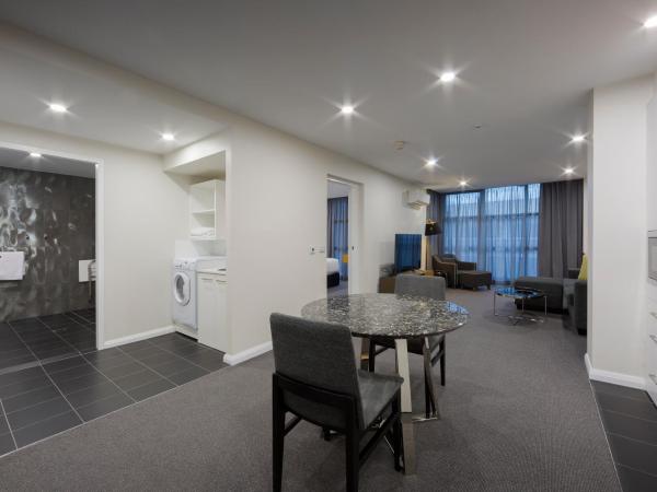 Avenue Hotel Canberra : photo 2 de la chambre appartement 1 chambre - accès personnes à mobilité réduite