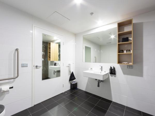 Avenue Hotel Canberra : photo 4 de la chambre appartement 1 chambre - accès personnes à mobilité réduite