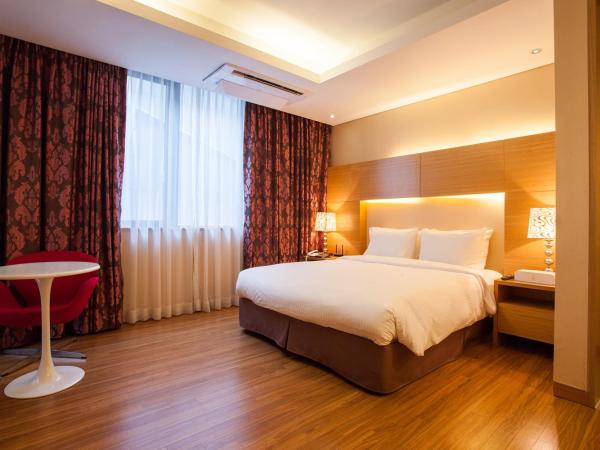 Hotel Pharos : photo 2 de la chambre chambre double supérieure