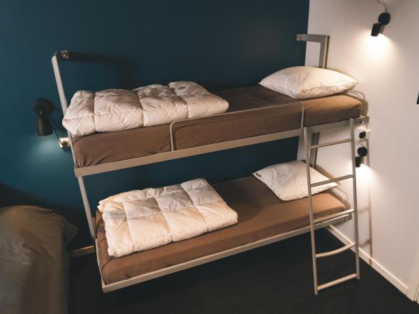 Danhostel Aarhus City : photo 4 de la chambre suite familiale pour 8 personnes avec kitchenette