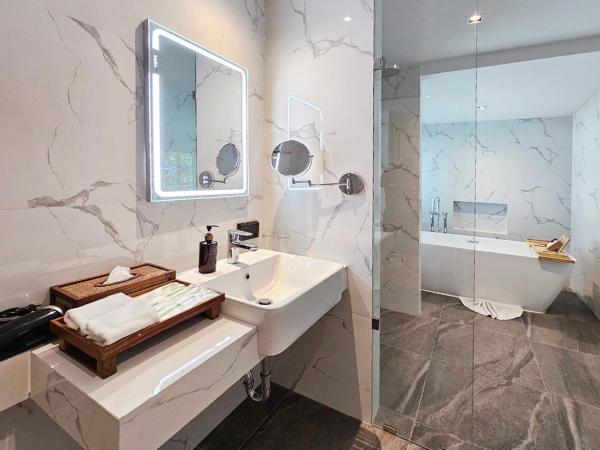 Phi Phi Holiday Resort : photo 9 de la chambre hébergement premier plus - côté plage