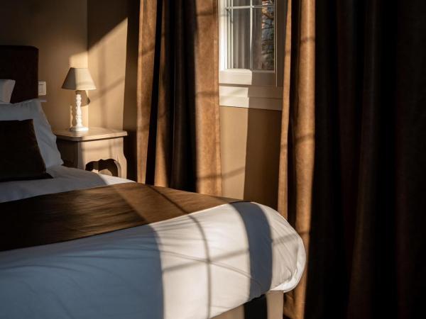 Auberge de la Treille - Chambres d'Hôtes : photo 3 de la chambre chambre triple