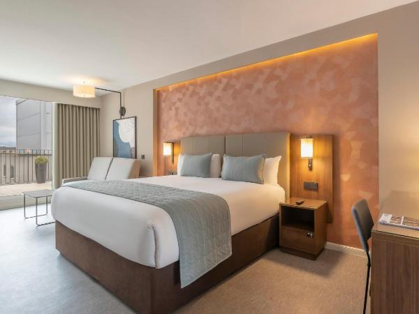 Riu Plaza The Gresham Dublin : photo 1 de la chambre hébergement familial lit king-size deluxe avec terrasse
