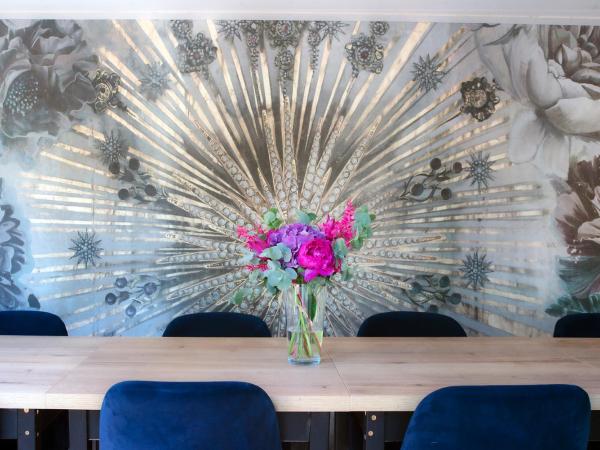 Les Trésoms Lake and Spa Resort : photo 4 de la chambre villa