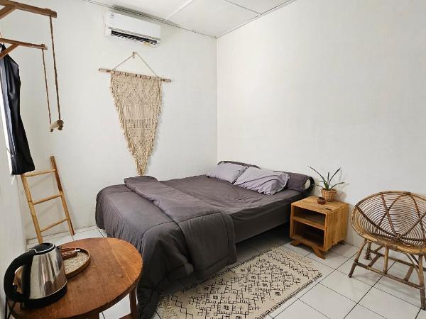 Oke Baik Hostel : photo 1 de la chambre chambre double