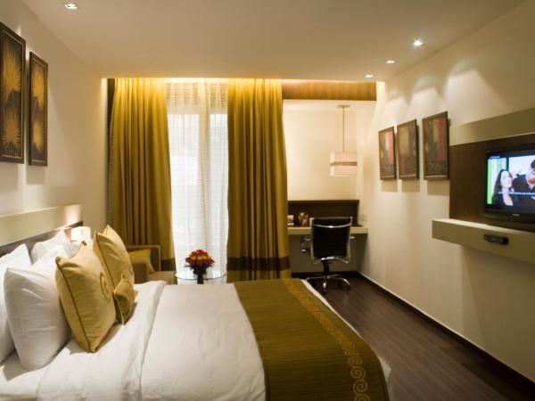 Shervani Nehru Place : photo 1 de la chambre chambre club