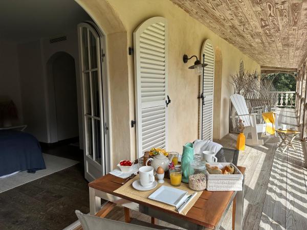 Le Clos des Sept Palmiers : photo 6 de la chambre chambre double avec balcon - vue sur mer