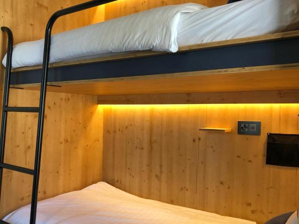 Villars Lodge : photo 4 de la chambre chambre familiale classique avec lits superposés