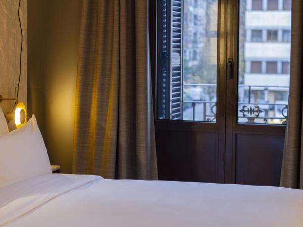 Letoh Letoh San Sebastián : photo 3 de la chambre chambre standard avec balcon