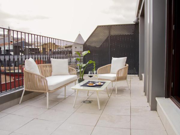 Letoh Letoh San Sebastián : photo 6 de la chambre chambre supérieure avec terrasse