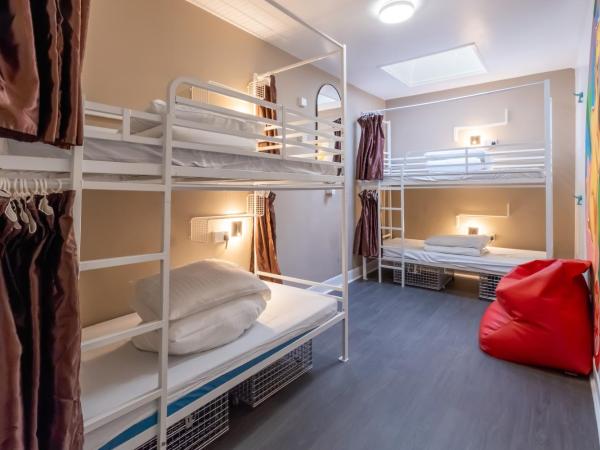 Book A Bed Hostels : photo 4 de la chambre lit dans dortoir mixte de 4 lits