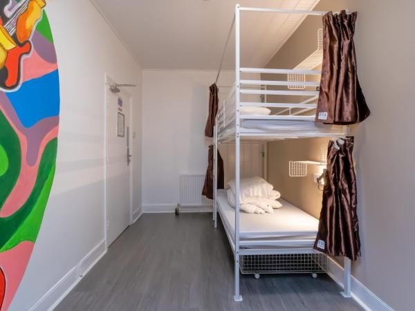 Book A Bed Hostels : photo 7 de la chambre lit dans dortoir mixte de 4 lits