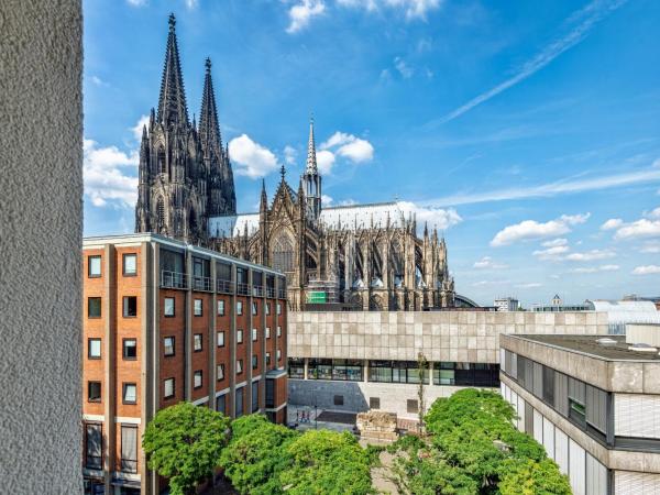 CityClass Hotel am Dom : photo 3 de la chambre chambre simple supérieure - vue sur cathédrale