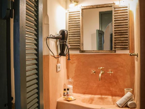 Riad 11 Zitoune : photo 5 de la chambre chambre double ou lits jumeaux lavande