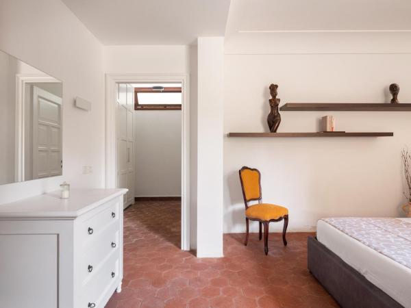 Villa olimpia : photo 4 de la chambre chambre double avec salle de bains privative