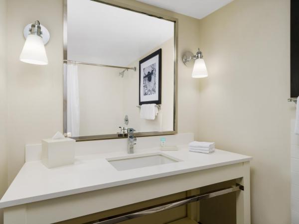 Four Points by Sheraton Los Angeles International Airport : photo 2 de la chambre suite junior lit king-size