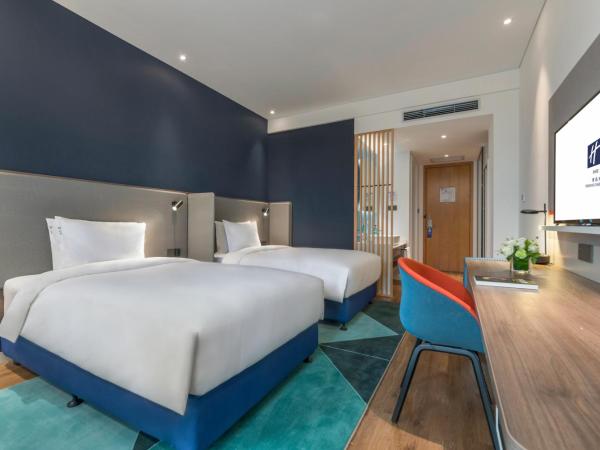 Holiday Inn Express Qingdao Chengyang Central, an IHG Hotel : photo 3 de la chambre chambre lits jumeaux supérieure