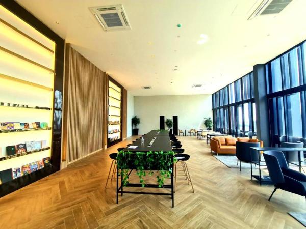 Rooftop - Sky Pool - 2BR Premium Homestay - Georgetown 城市 6 pax : photo 1 de la chambre suite exécutive