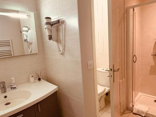 Castel Fleuri : photo 4 de la chambre chambre familiale supérieure