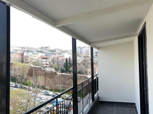 Garden Boutique : photo 1 de la chambre suite familiale avec balcon