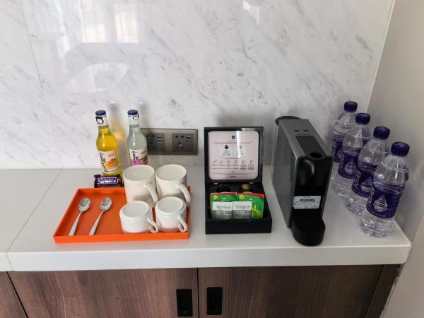 Holiday Inn Express Beijing Shijingshan Lakeview, an IHG Hotel : photo 5 de la chambre suite lit king-size 1 chambre avec cuisine