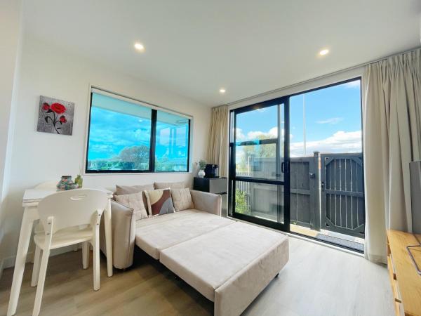 Great Value 1B1B studio in Sandringham - Private Entrance, Close to City, Heat Pump, Netfilx : photo 5 de la chambre suite lit queen-size deluxe