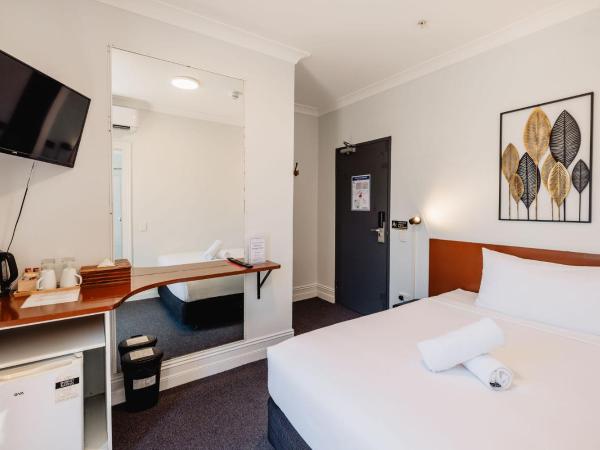 Newtown Cozy Stays : photo 1 de la chambre chambre double avec salle de bains commune