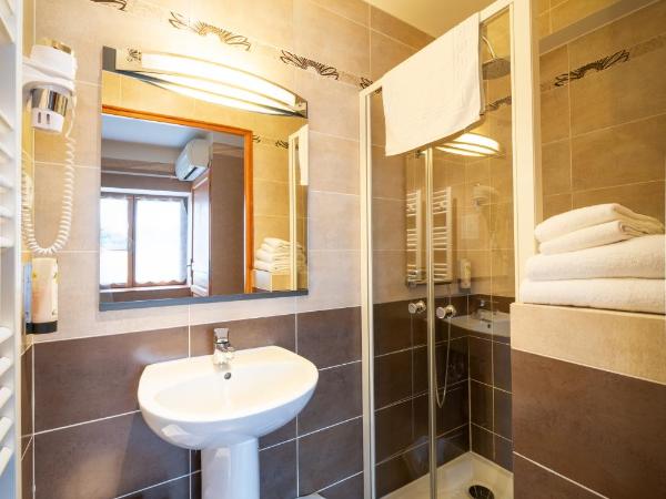 Au Relais Nivernais : photo 4 de la chambre chambre quadruple