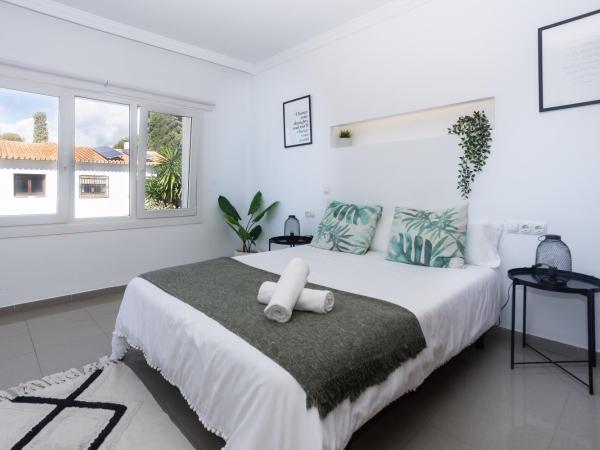 San Miguel 34 Rooms : photo 3 de la chambre chambre double avec salle de bains commune et terrasse