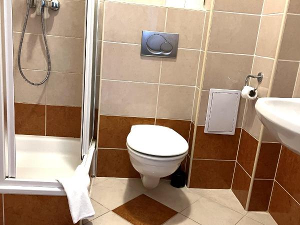 Broadway City Guesthouse : photo 4 de la chambre chambre double ou lits jumeaux