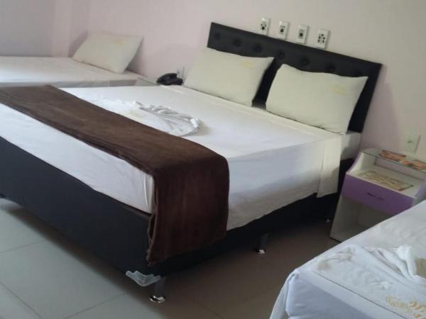 Hotel Aliança : photo 2 de la chambre chambre quadruple confort