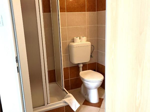 Broadway City Guesthouse : photo 5 de la chambre chambre triple