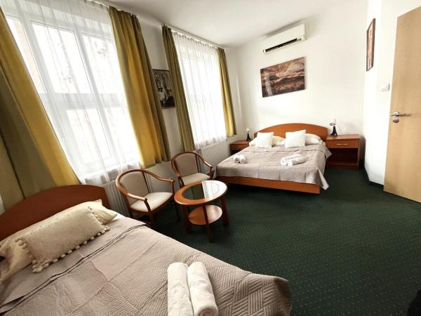 Broadway City Guesthouse : photo 2 de la chambre chambre triple